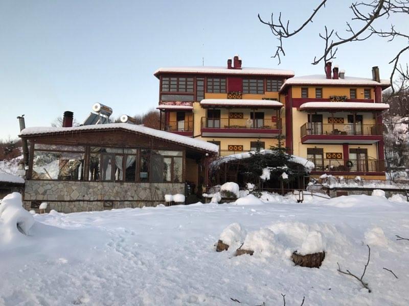 Mouson Melathron Hotell Elafina Exteriör bild